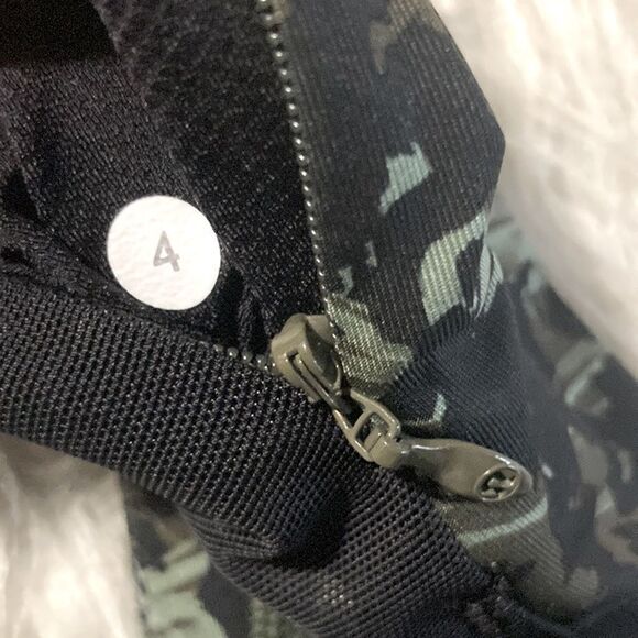 LULULEMON Green Floral & Black Mesh Cropped Leggings - Picture 8 of 8